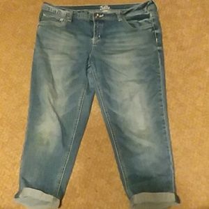 Soft Jean cuffed Capri's